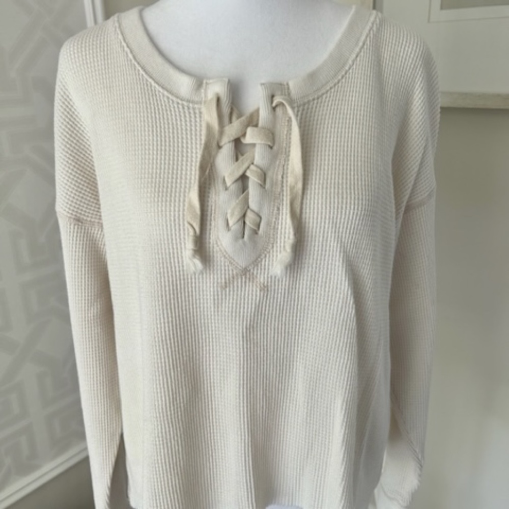 Abercrombie & Fitch Cream tie front thermal top Size M